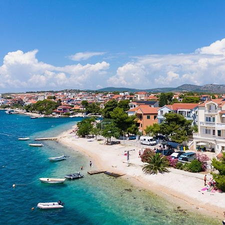 Family Friendly Seaside Apartments Brodarica, Sibenik - 4833 Бродарица Экстерьер фото