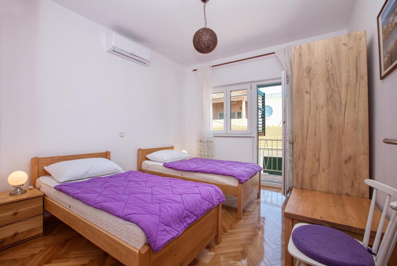 Family Friendly Seaside Apartments Brodarica, Sibenik - 4833 Бродарица Экстерьер фото