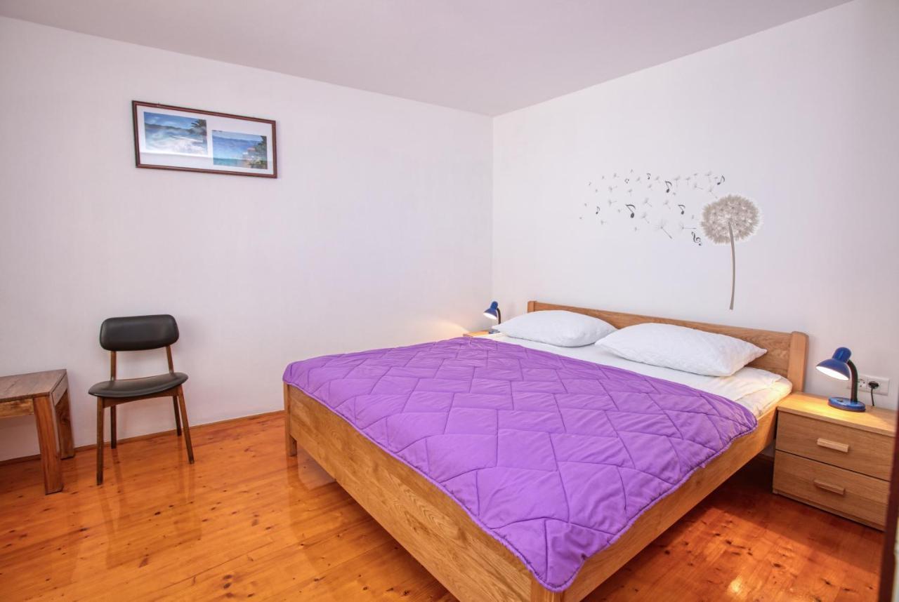 Family Friendly Seaside Apartments Brodarica, Sibenik - 4833 Бродарица Экстерьер фото