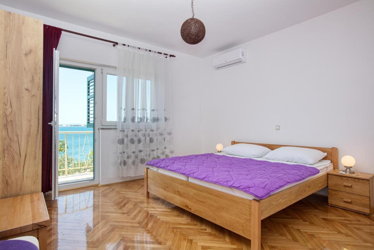 Family Friendly Seaside Apartments Brodarica, Sibenik - 4833 Бродарица Экстерьер фото
