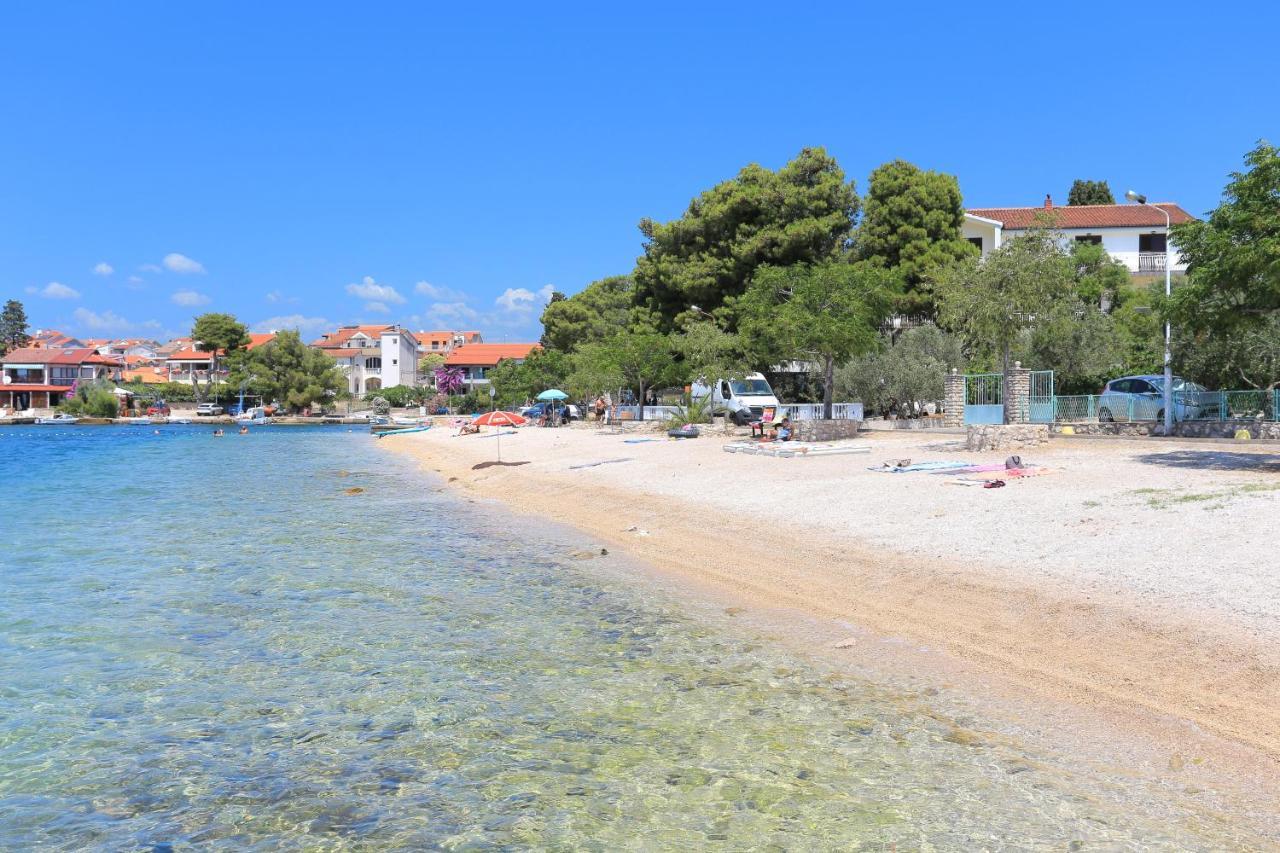 Family Friendly Seaside Apartments Brodarica, Sibenik - 4833 Бродарица Экстерьер фото