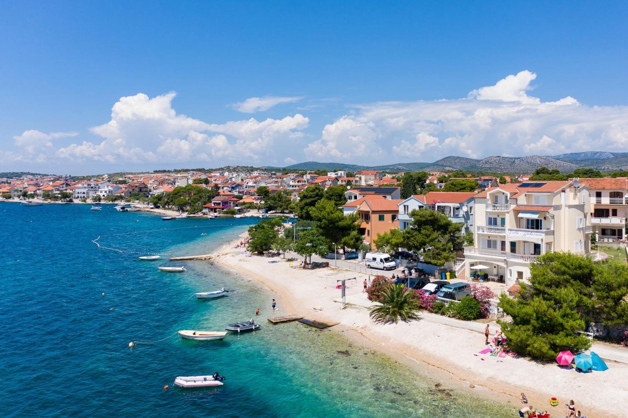 Family Friendly Seaside Apartments Brodarica, Sibenik - 4833 Бродарица Экстерьер фото