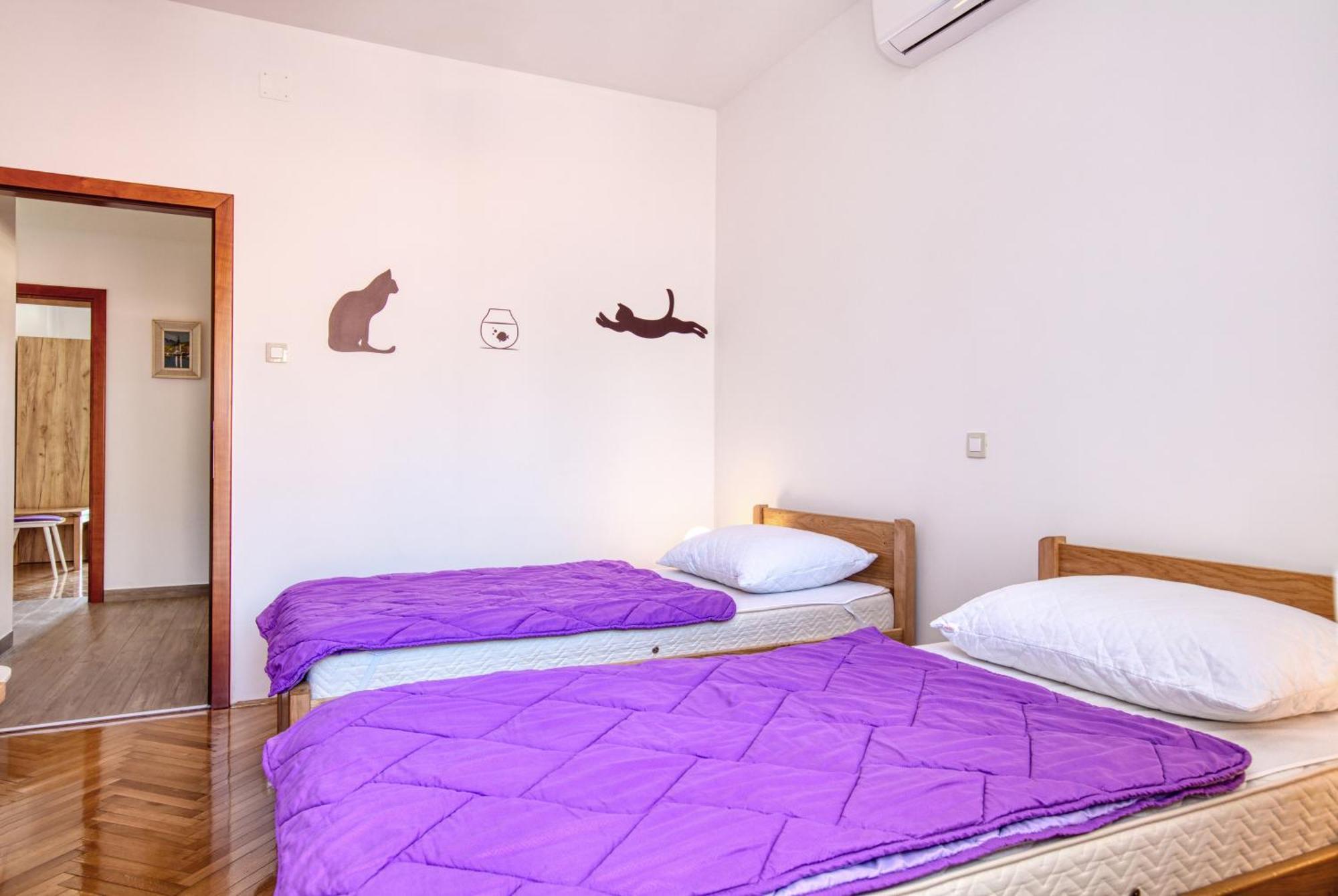 Family Friendly Seaside Apartments Brodarica, Sibenik - 4833 Бродарица Номер фото