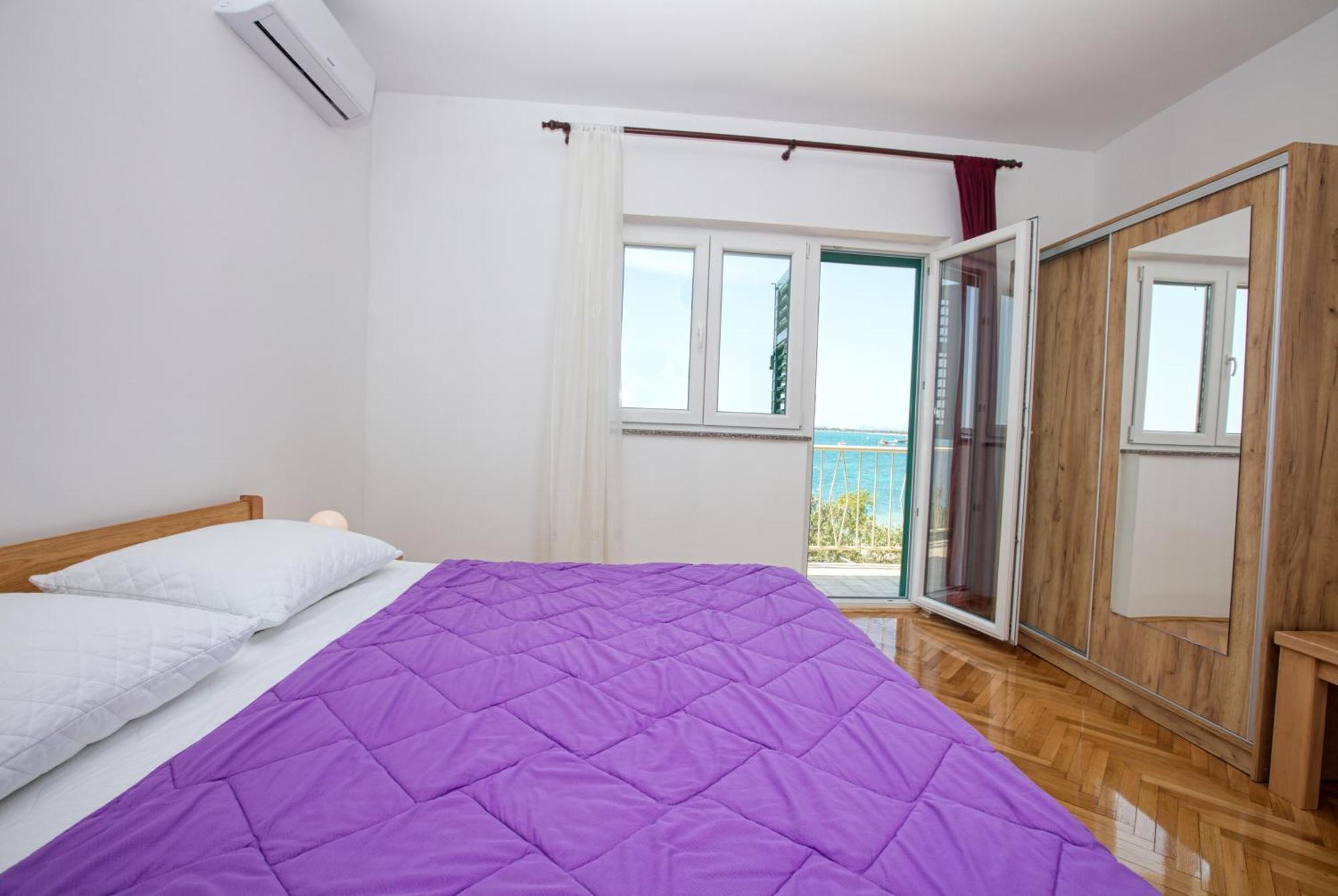 Family Friendly Seaside Apartments Brodarica, Sibenik - 4833 Бродарица Номер фото